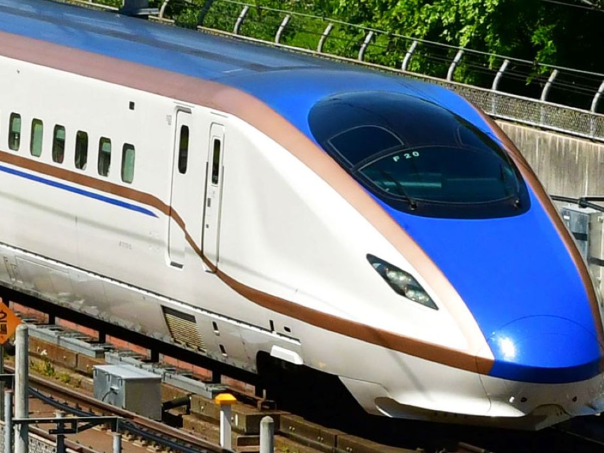 Bullet train (1)